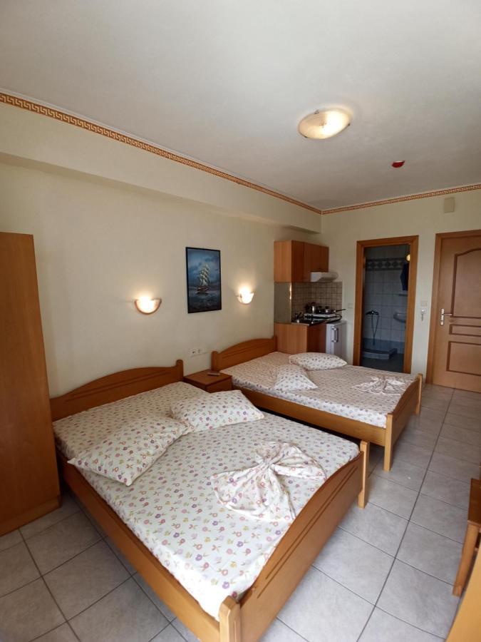 Villa Cosmos Inn Olympiakí Aktí Ngoại thất bức ảnh