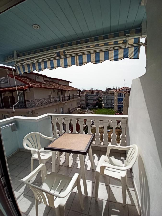 Villa Cosmos Inn Olympiakí Aktí Ngoại thất bức ảnh